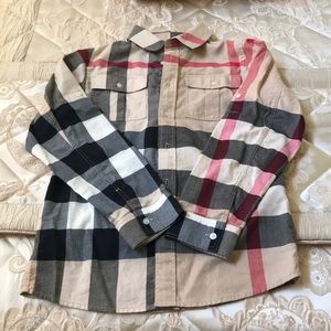 Burberry children shirt— fits x-small adult!